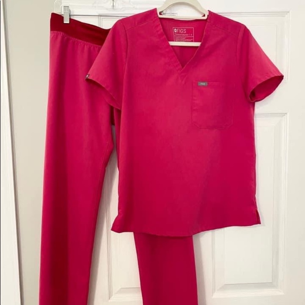 Size small hot pink Figs